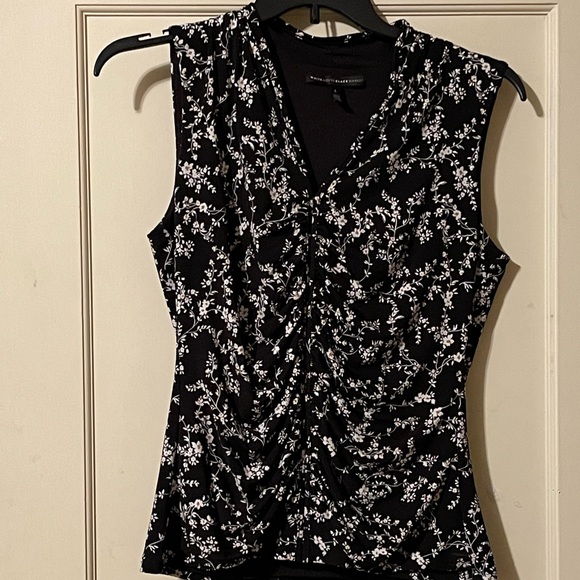 White House Black Market Tops - Floral print tank. White House Black Market. Size large. Good condition